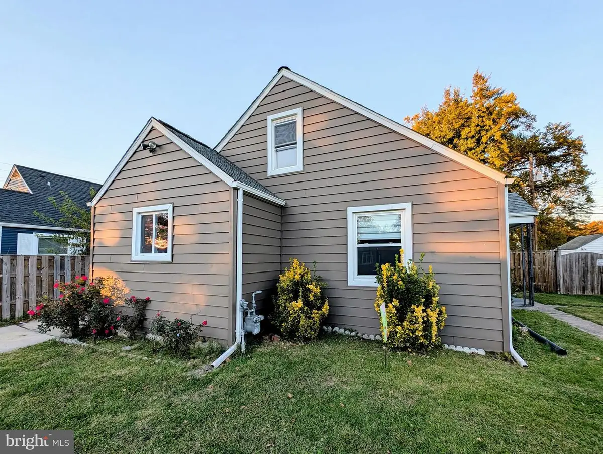 8102 Cornwall Rd, Dundalk, MD 21222 - Image #1