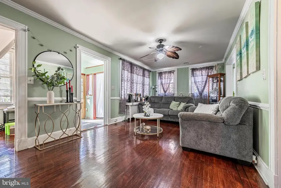 2404 Poplar Dr, Baltimore, MD 21207 - Image #3