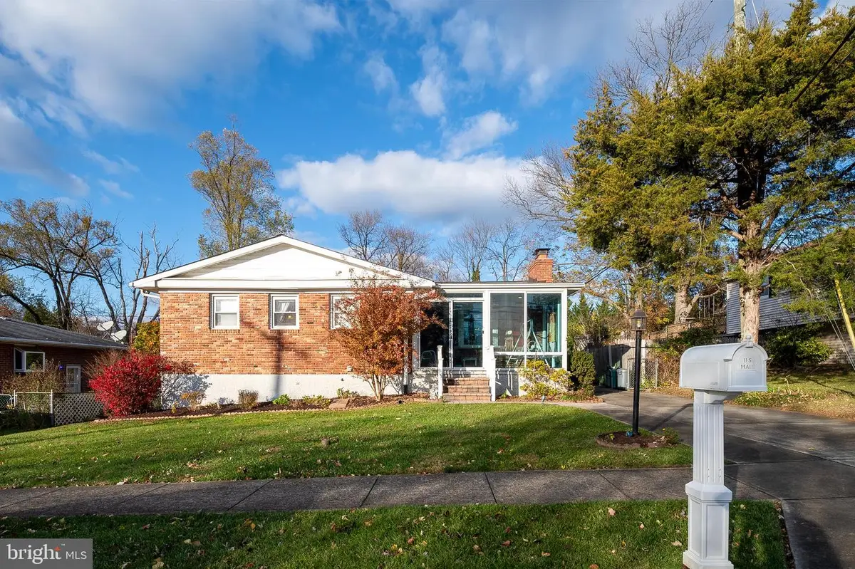 2305 Rockwell Ave, Baltimore, MD 21228 - #1