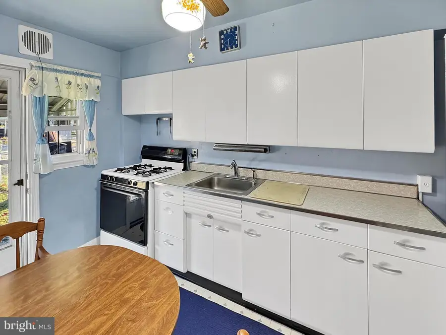 7309 Bridgewood Dr, Baltimore, MD 21224 - Image #3