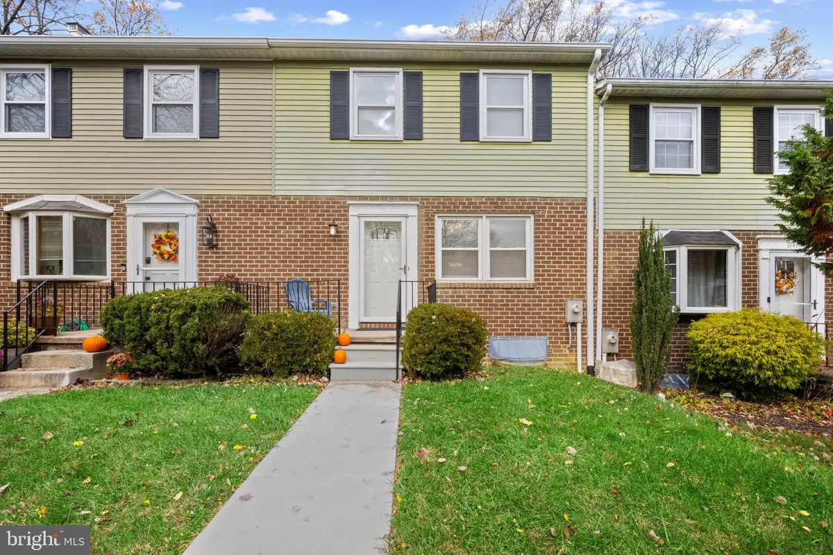 3743 Double Rock Ln, Parkville, MD 21234 - Image #1