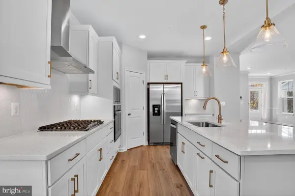 10619 Wennington St, MIDDLE RIVER, MD 21220