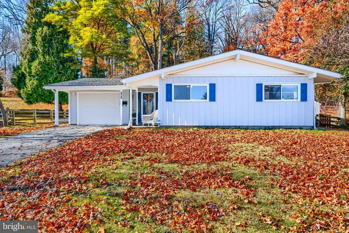 215 Greenview Ave, Reisterstown, MD 21136 - Image #1