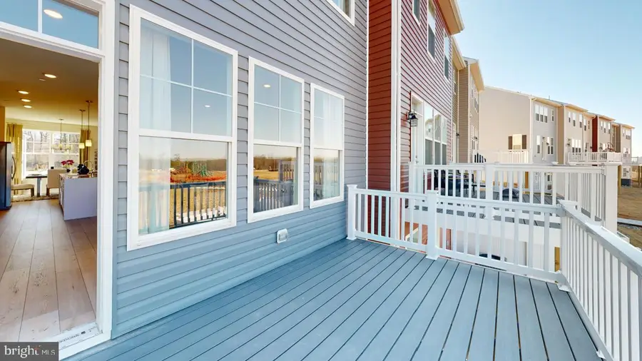 11279 Davisar Rd #111, White Marsh, MD 21162 - Image #3