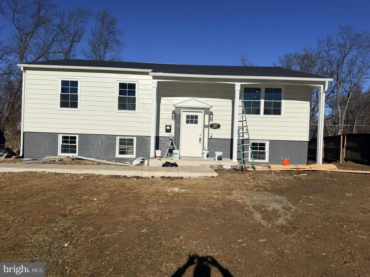 39 Greenview Ave, Reisterstown, MD 21136 - Image #1