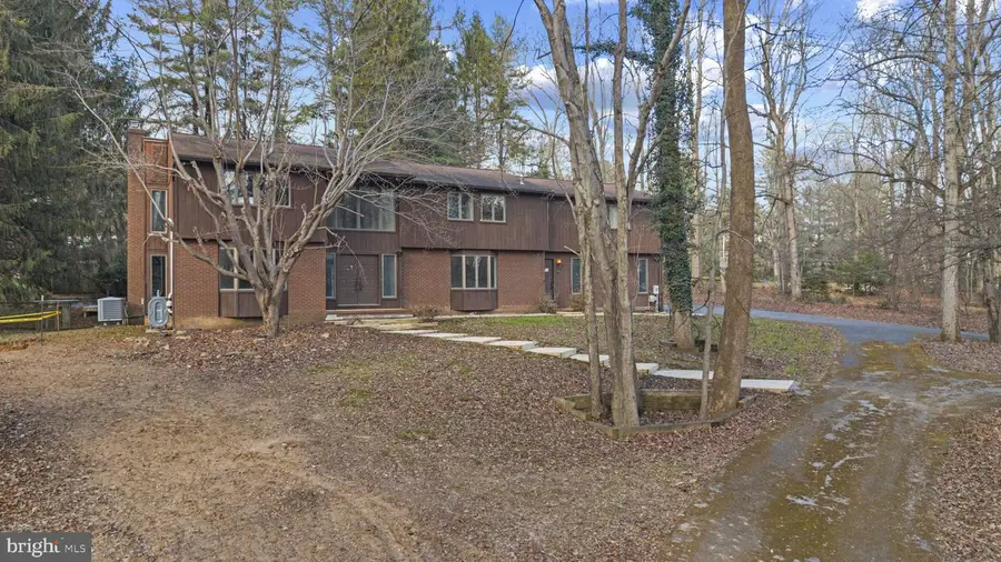 11704 Woodland Dr, Lutherville Timonium, MD 21093 - #2