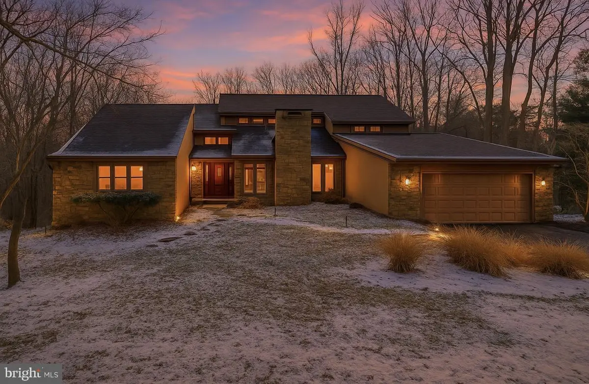 11095 Hidden Trail Dr, Owings Mills, MD 21117 - Image #1