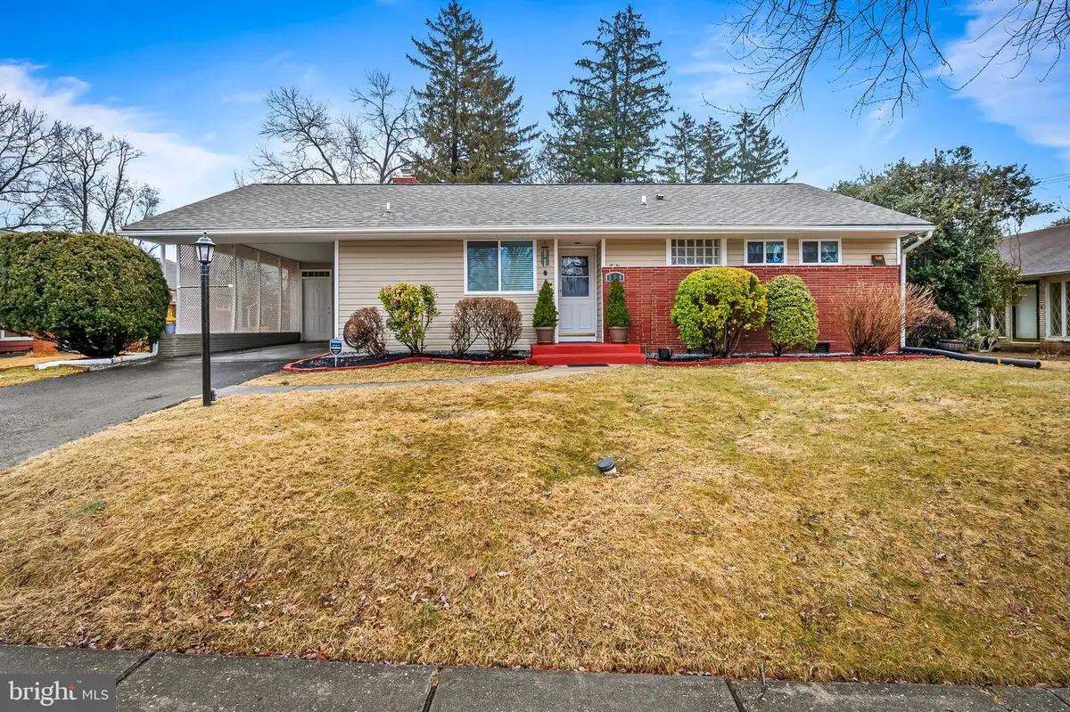 624 Fairway Dr, Baltimore, MD 21286 - #1