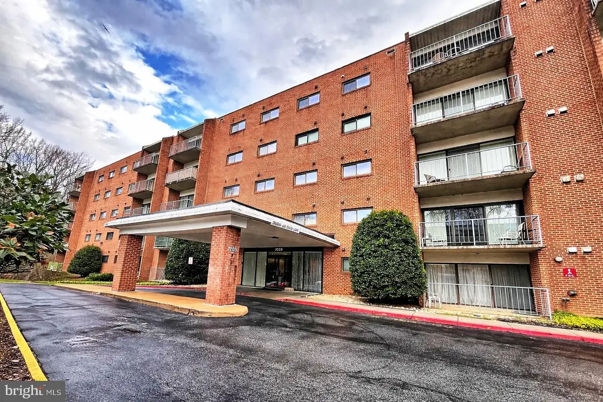 7203 Rockland Hills Dr #302, Baltimore, MD 21209 - Image #1