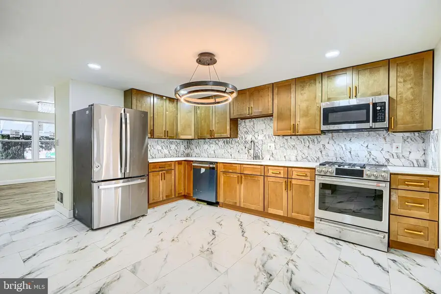 8049 Lansdale Rd, Baltimore, MD 21224 - Image #3