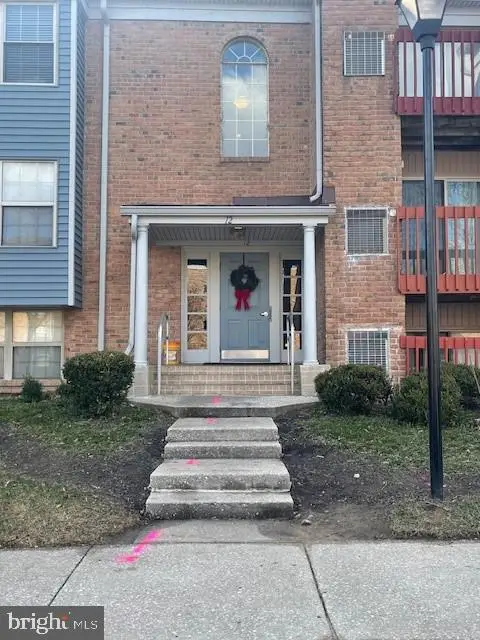 12 Cloverwood Ct #302, BALTIMORE, MD 21221