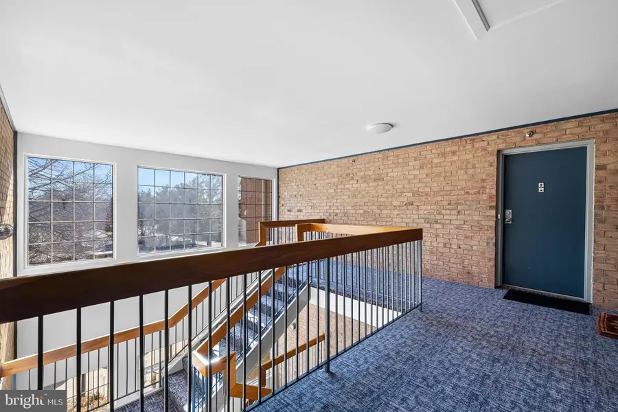 416 Rockfleet Rd #301, Lutherville Timonium, MD 21093 - Image #3