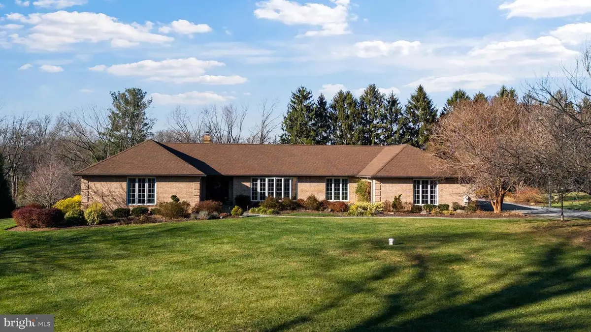 4037 Holly Knoll Dr, Glen Arm, MD 21057 - Image #1