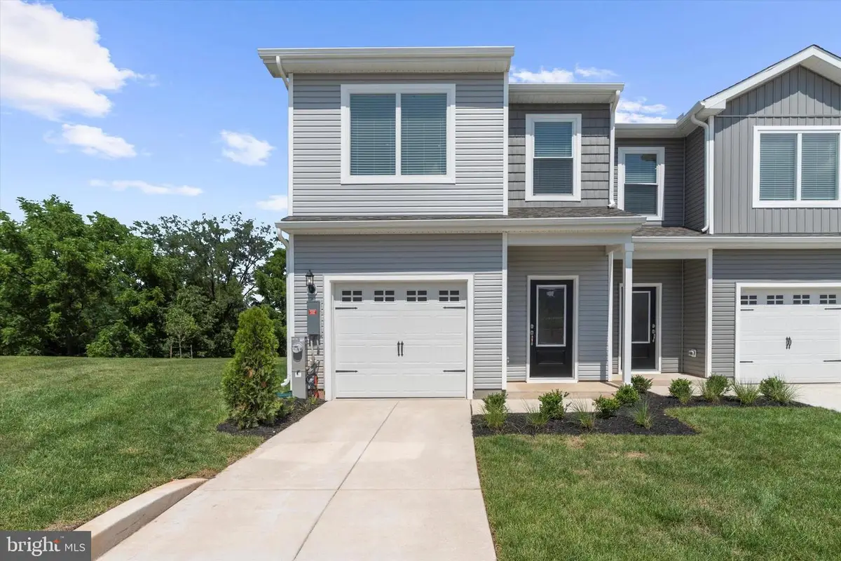 8135 Bartholomew Ct, Baltimore, MD 21206 - #1