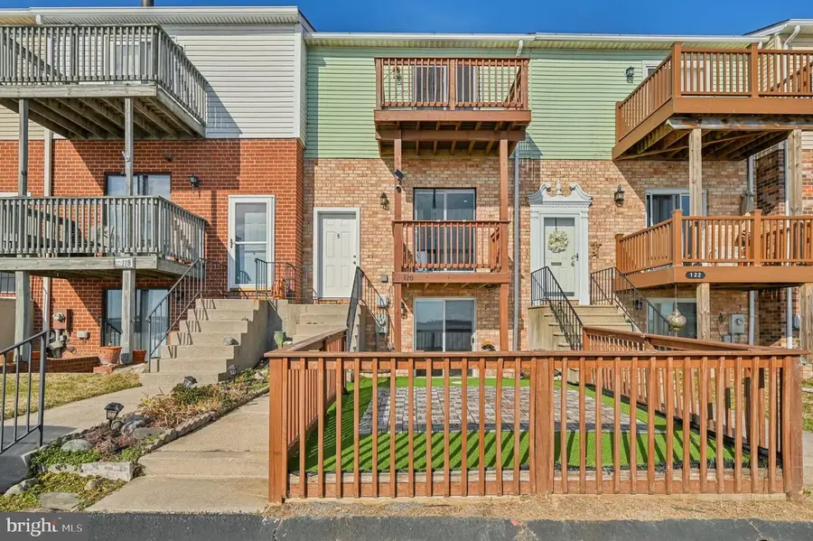 120 Villa Capri Cir, Essex, MD 21221 - Image #3