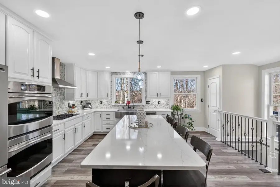 74 Yew Rd, Essex, MD 21221 - Image #2