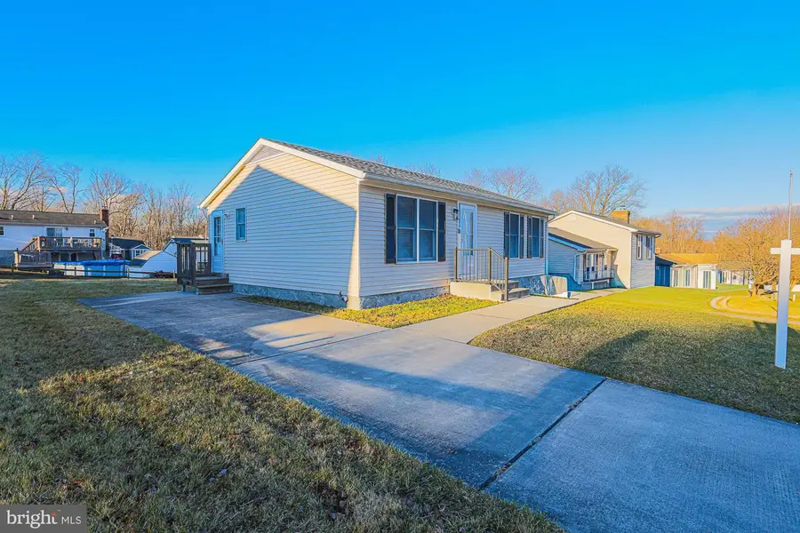 6 Silver Maple Ct, Baltimore, MD 21220 - Image #2