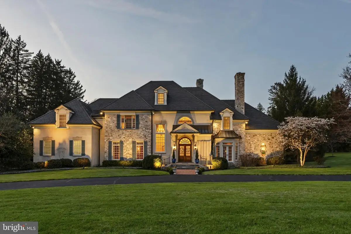 7810 Ruxwood Rd, Ruxton, MD 21204 - #1