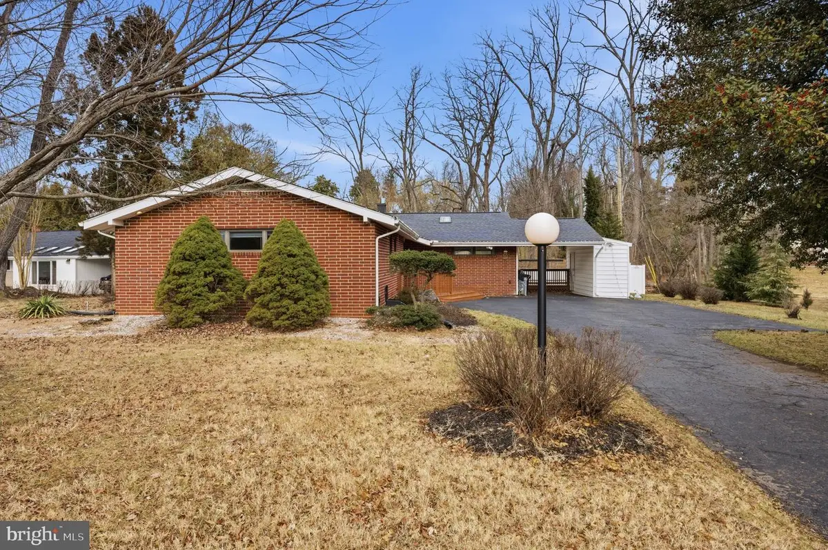 8 Peachtree Ct, Baltimore, MD 21208 - Image #1