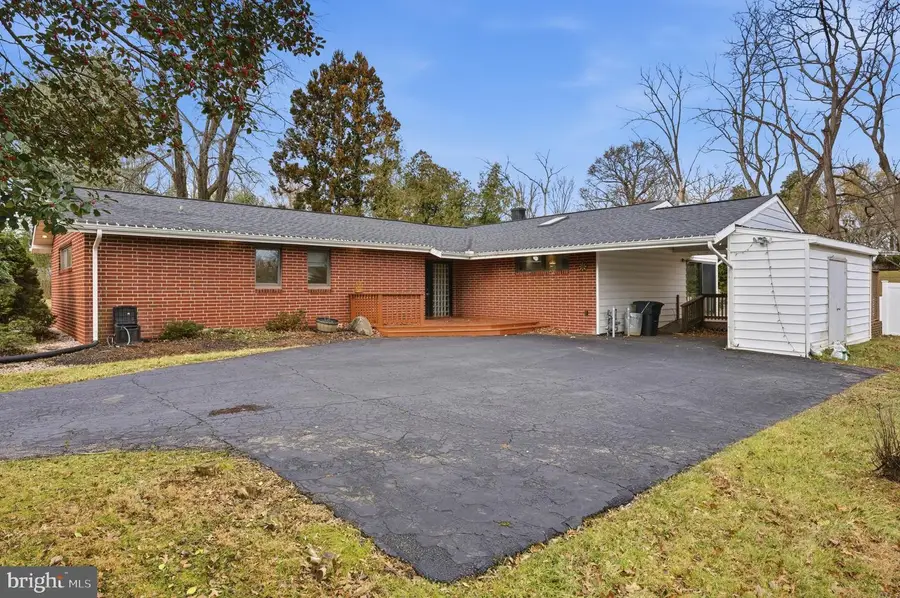 8 Peachtree Ct, Baltimore, MD 21208 - Image #3