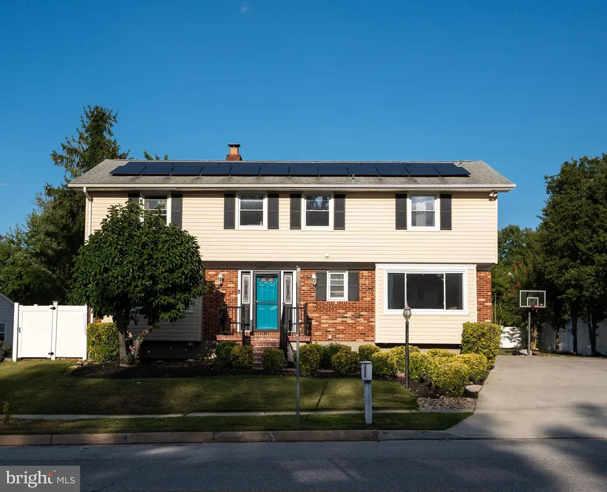 10201 Greenside Dr, Cockeysville, MD 21030 - Image #1