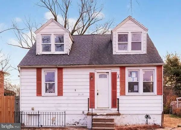 7430 School Ln, DUNDALK, MD 21222