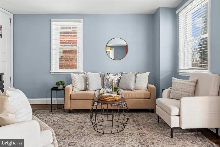 7708 Middlesex Pl, Parkville, MD 21234 - #3