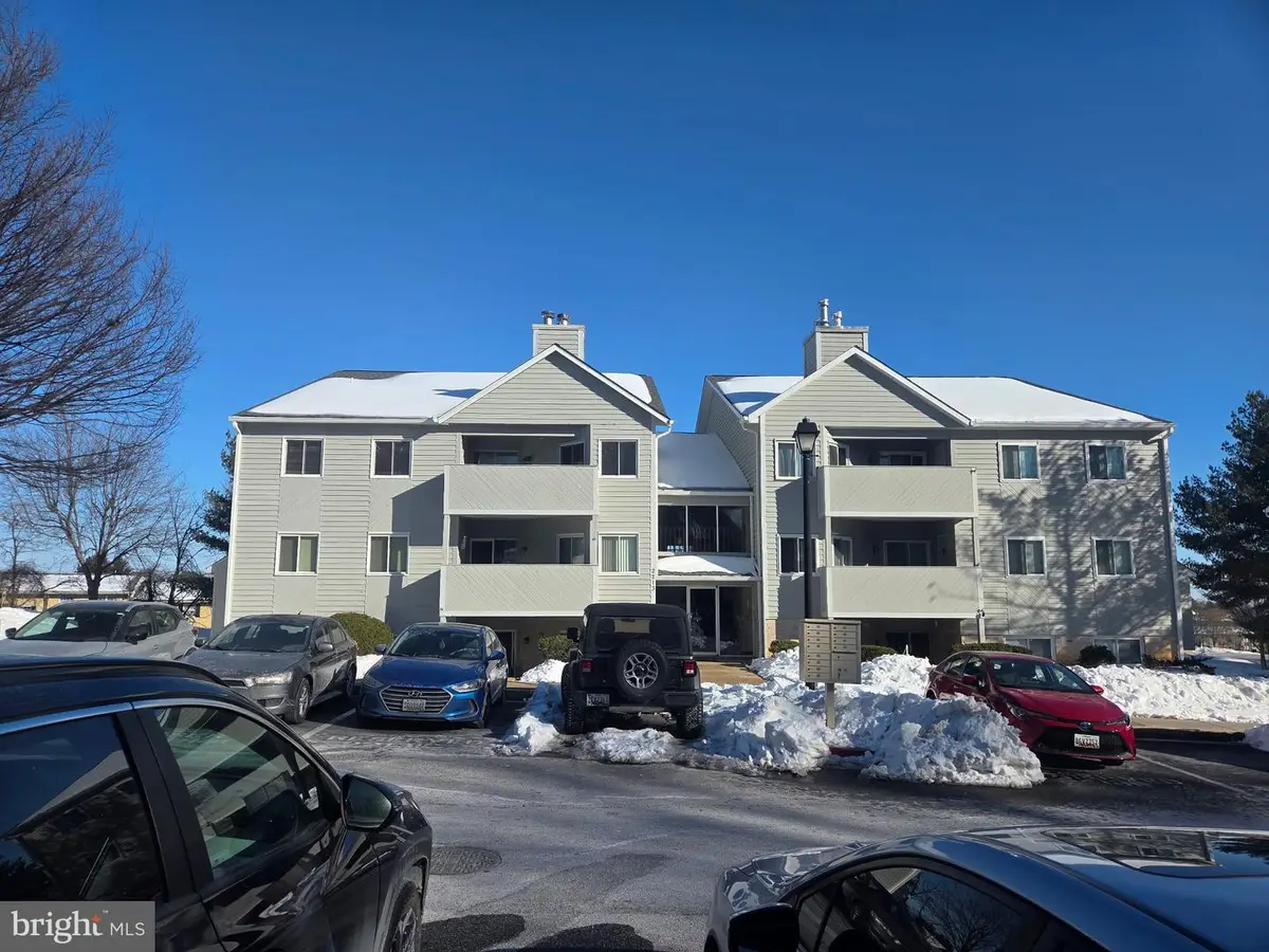 2213 Lowells Glen Rd #13l, Parkville, MD 21234 - Image #1