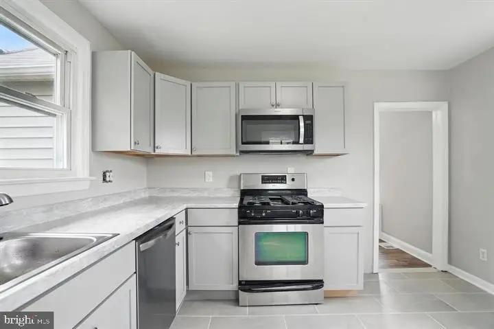 1239 Hilldale Rd, Baltimore, MD 21237 - Image #2