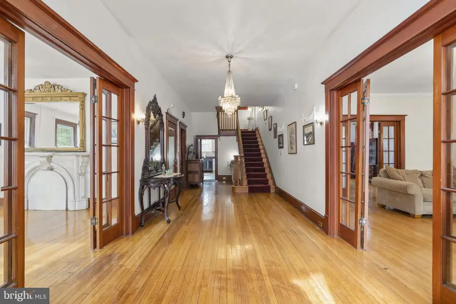 6100 Frederick Rd, Catonsville, MD 21228 - #2