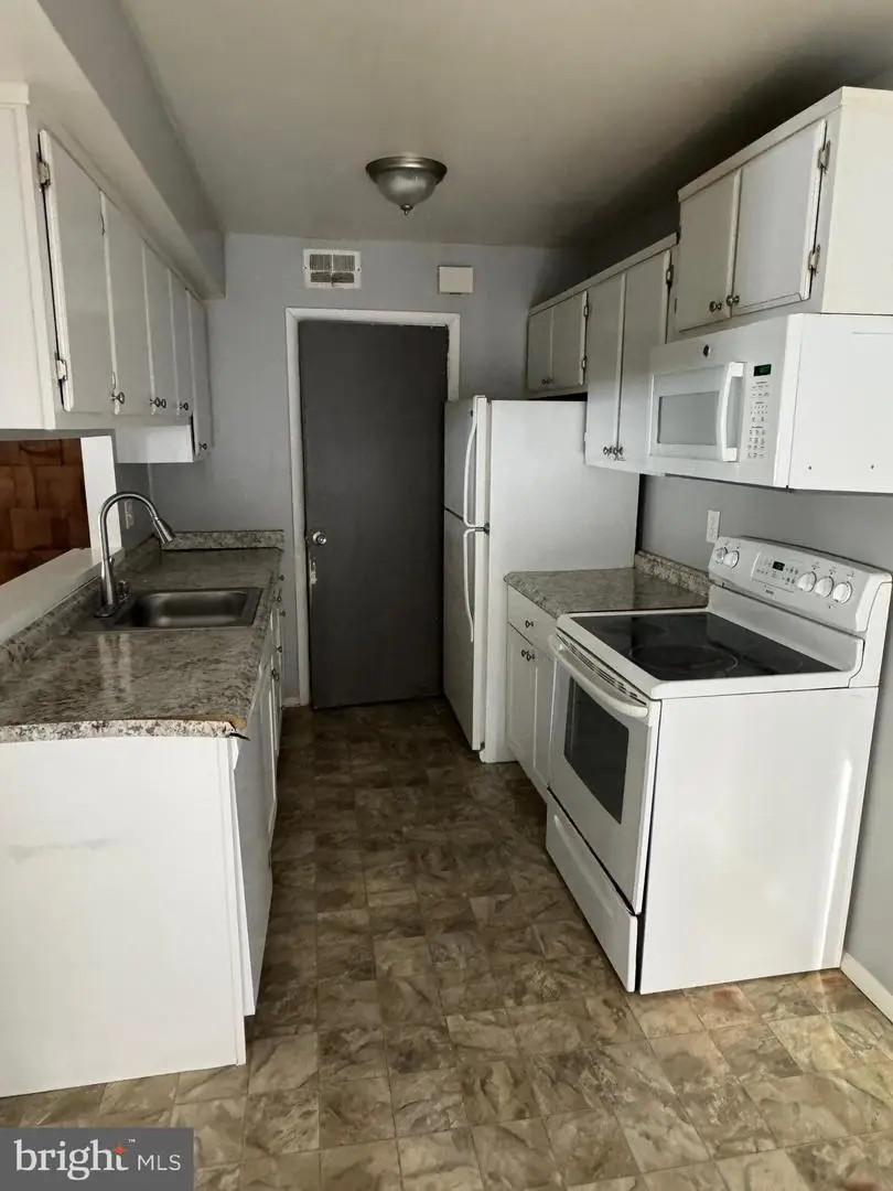 11 Woodenbridge Ct #a, Reisterstown, MD 21136 - Image #2