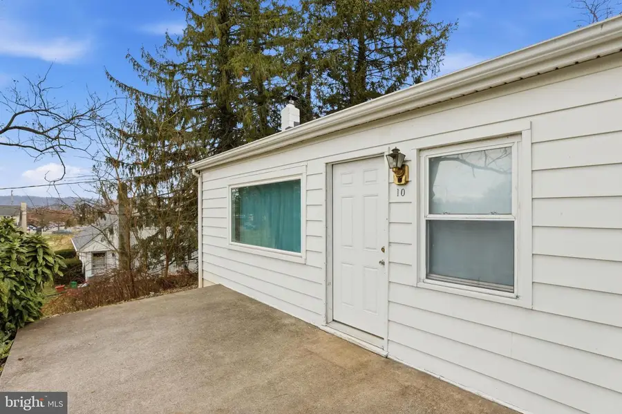 10 Matthews Ave, Cockeysville, MD 21030 - Image #3