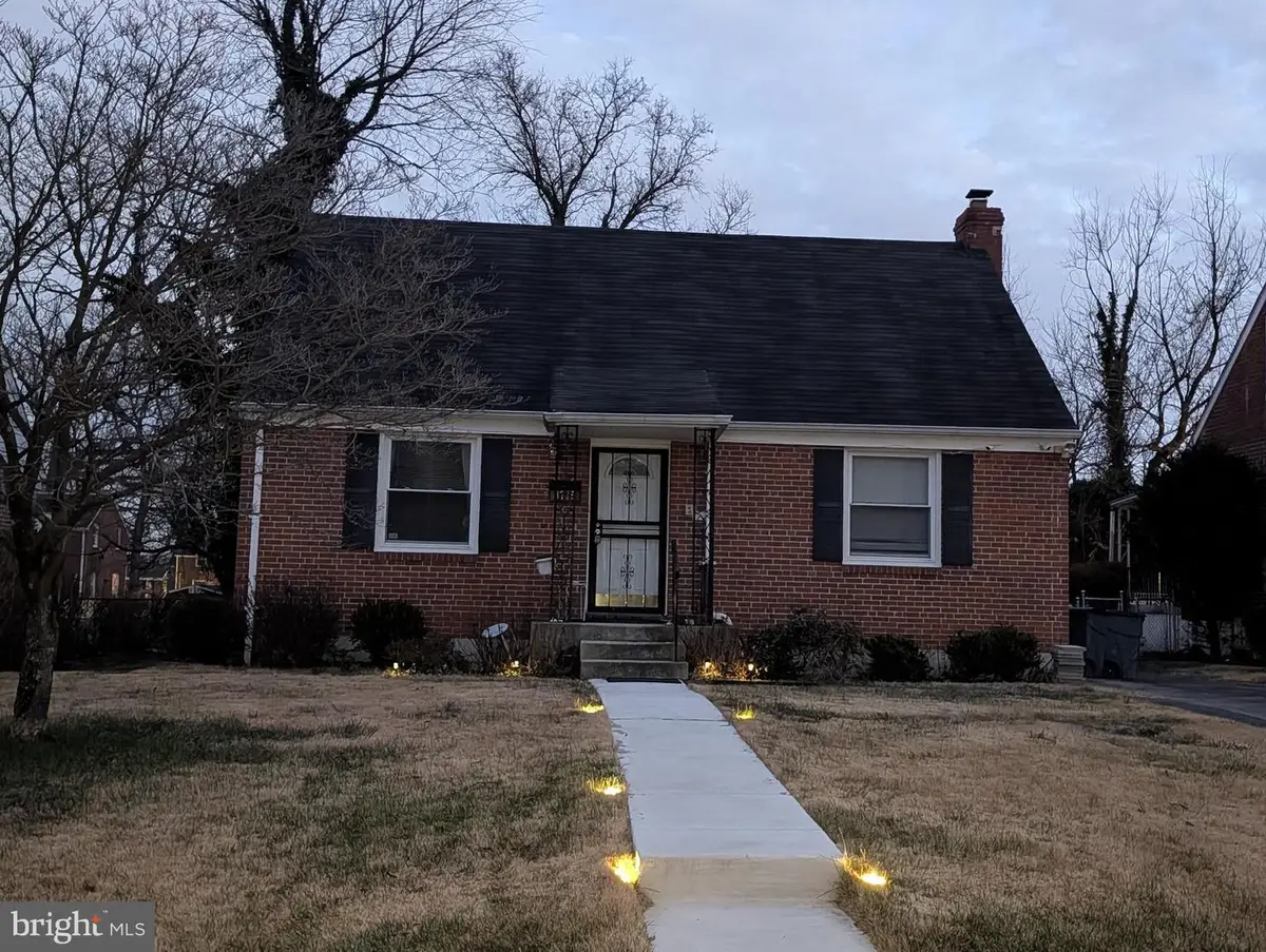 3735 Sylvan Dr, Baltimore, MD 21207 - #1