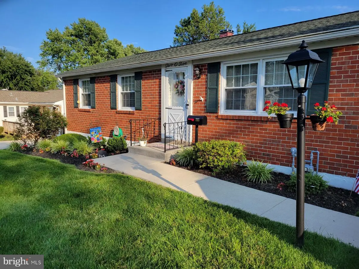 205 Northway Rd, Reisterstown, MD 21136 - #1