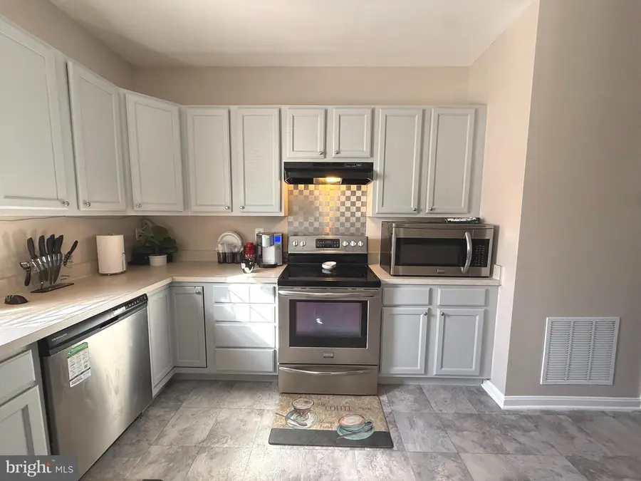 215 Seamaster Rd, Essex, MD 21221 - #3