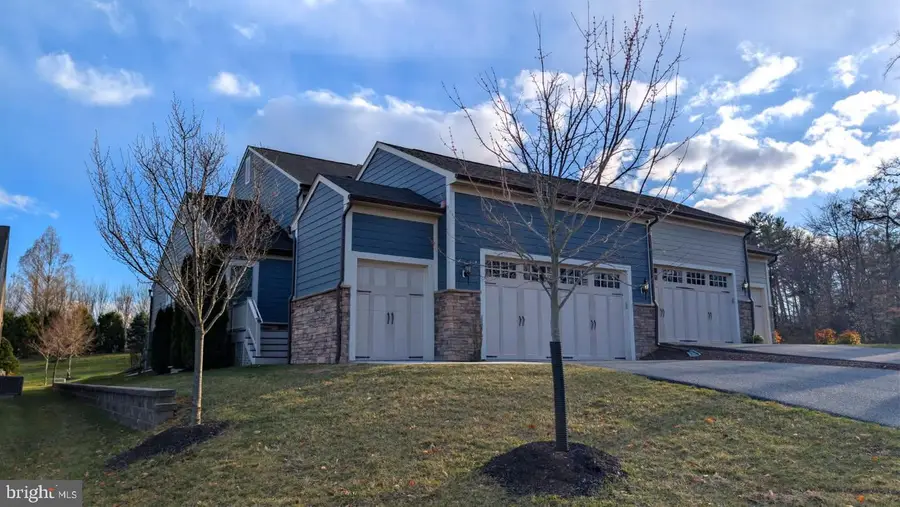 6910 Summit Cir, Towson, MD 21239 - #2