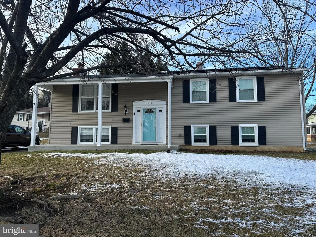 8618 Valleyfield Rd, Timonium, MD 21093 - #1