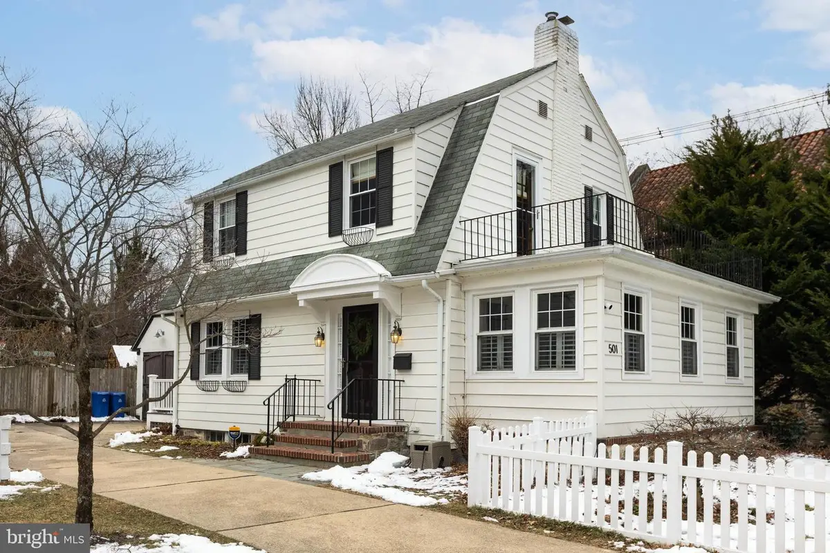 501 Stoneleigh Rd, Baltimore, MD 21212 - #1