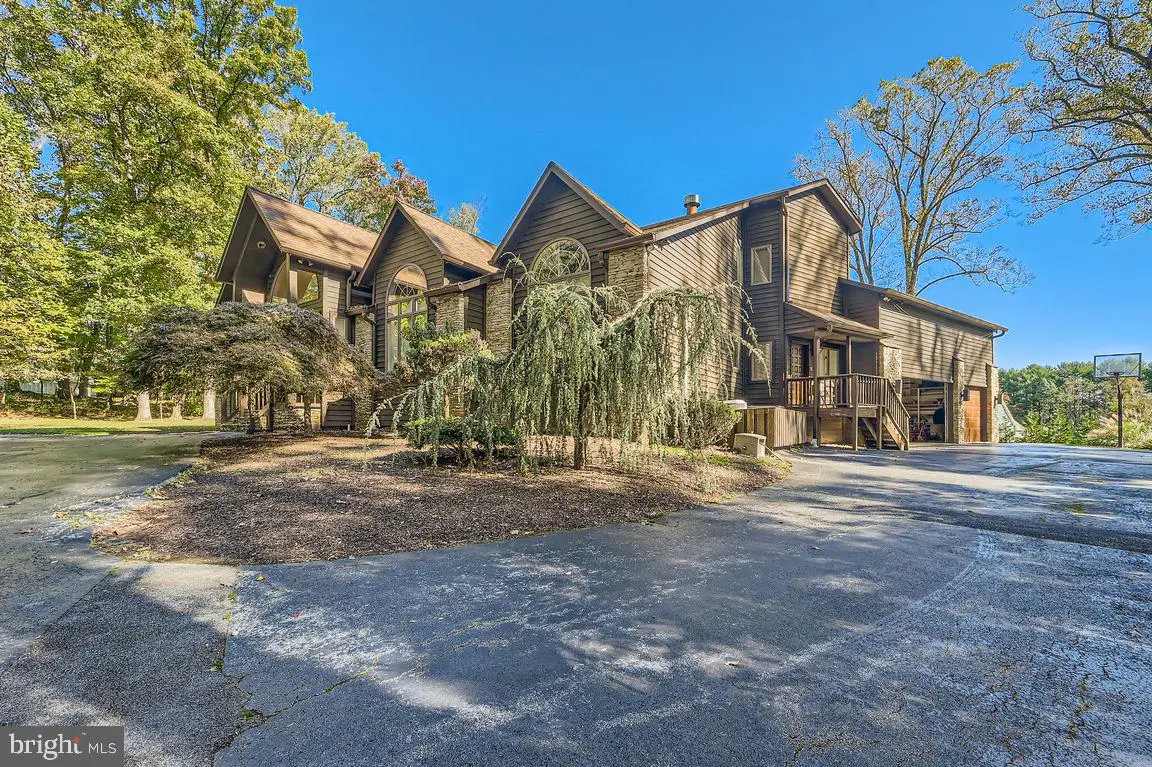 12524 Valley Pines Dr, Reisterstown, MD 21136 - #1