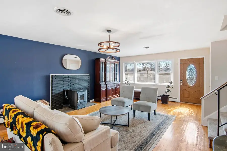 802 Shaw Ct, Towson, MD 21286 - #3