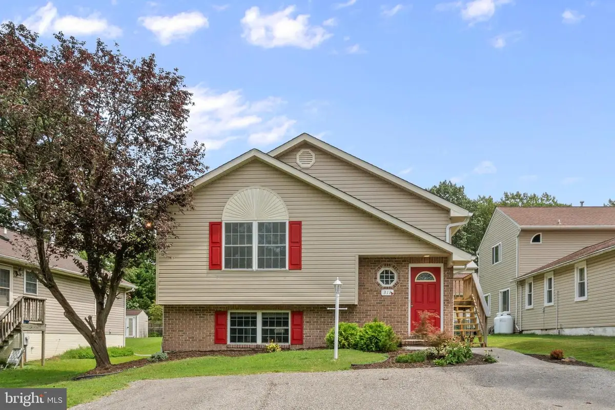 311 Greyhound Rd, Baltimore, MD 21221 - #1