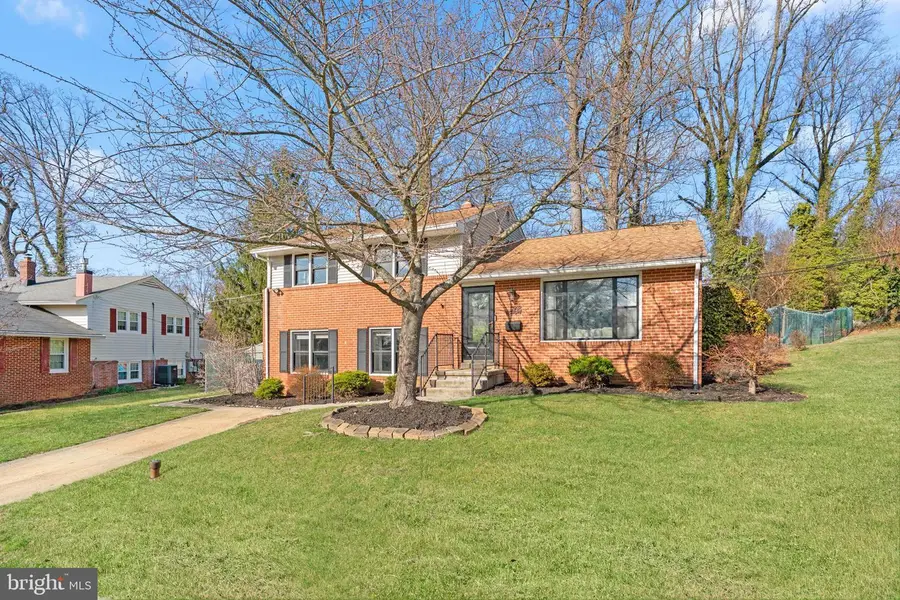 1918 Lismore Ln, Catonsville, MD 21228 - #2