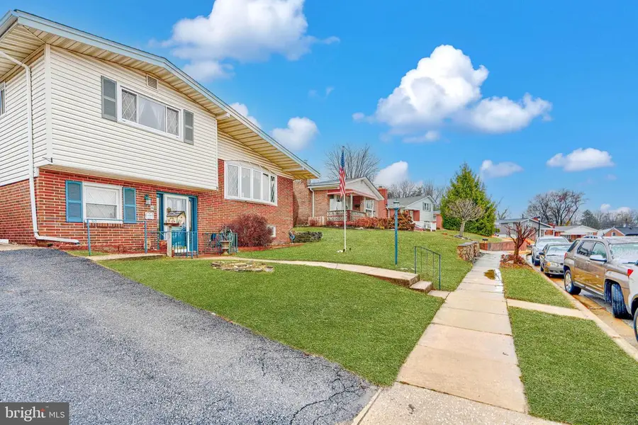 1220 Hillshire Rd, Dundalk, MD 21222 - #2