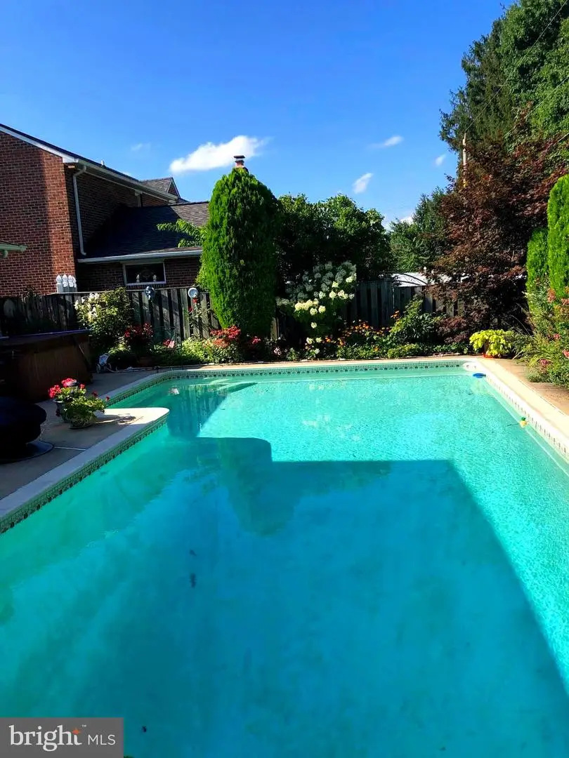 9221 Greenhouse Cir, Baltimore, MD 21236 - #2