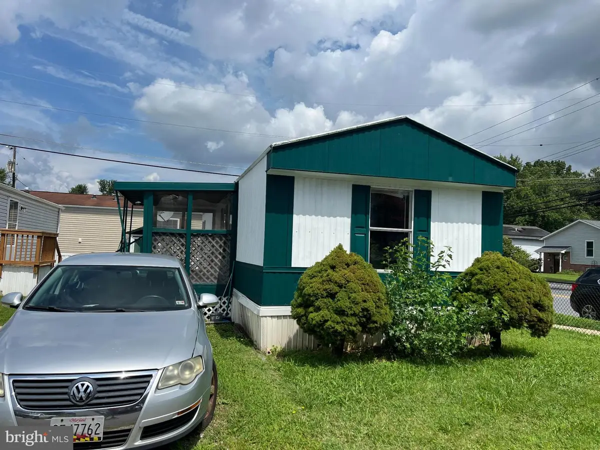 12 Cardinal Ln, Essex, MD 21221 - #1