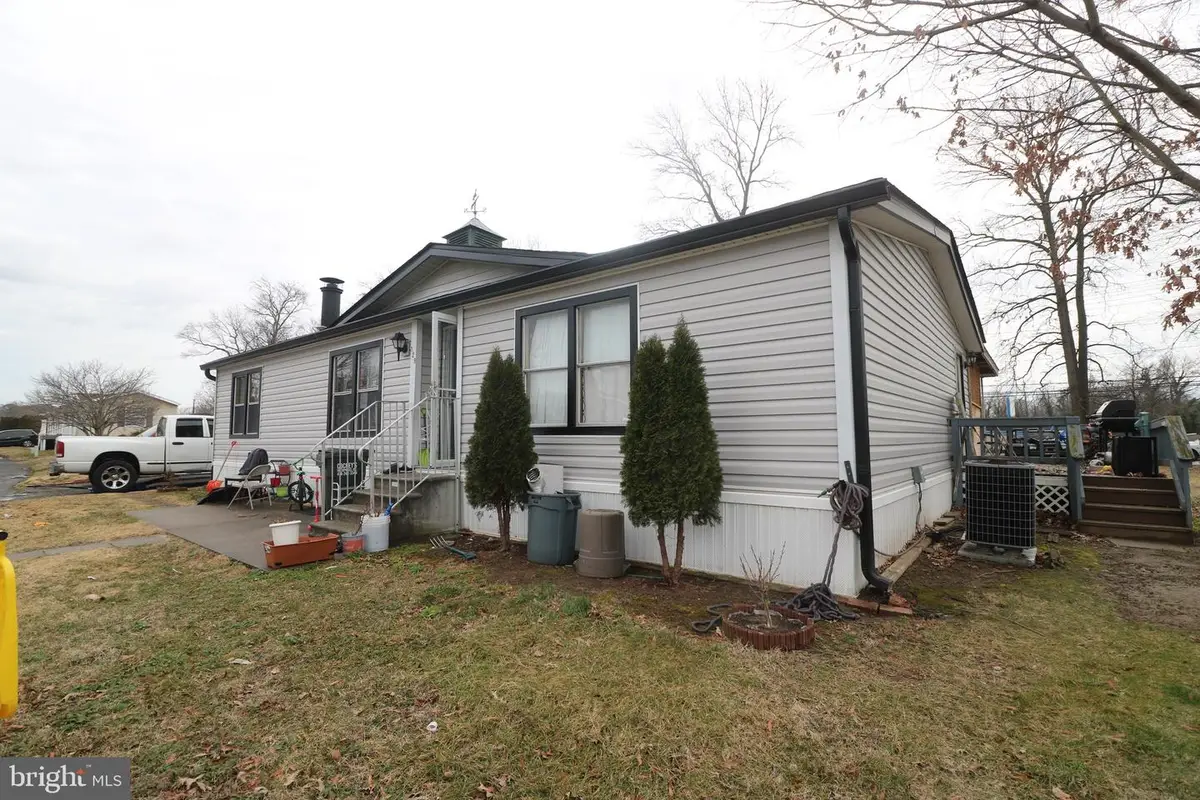 129 Day Coach Cir, Middle River, MD 21220 - #1