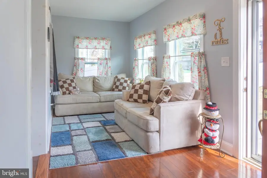 8110 Philadelphia Rd, Rosedale, MD 21237 - #3