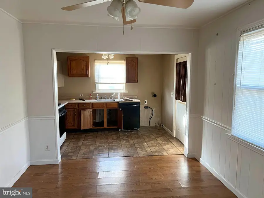 54 Riverside Rd, Baltimore, MD 21221 - #3