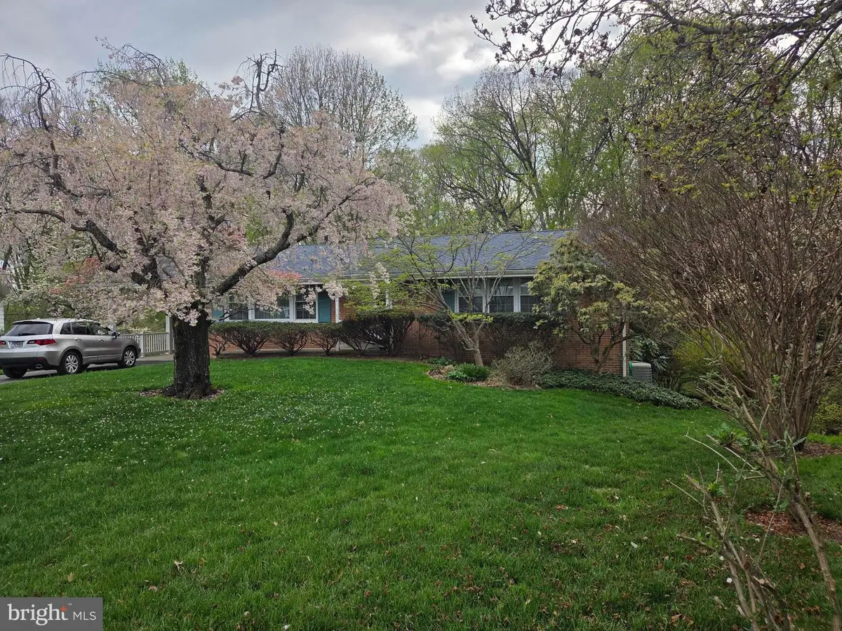 101 Daleview Ct, Lutherville Timonium, MD 21093 - #1