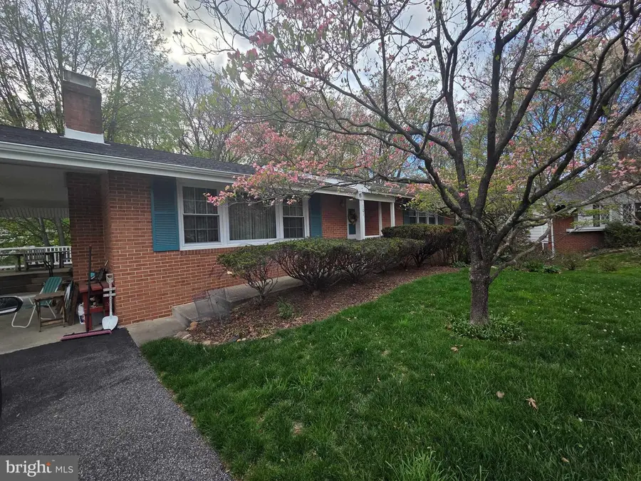 101 Daleview Ct, Lutherville Timonium, MD 21093 - #2